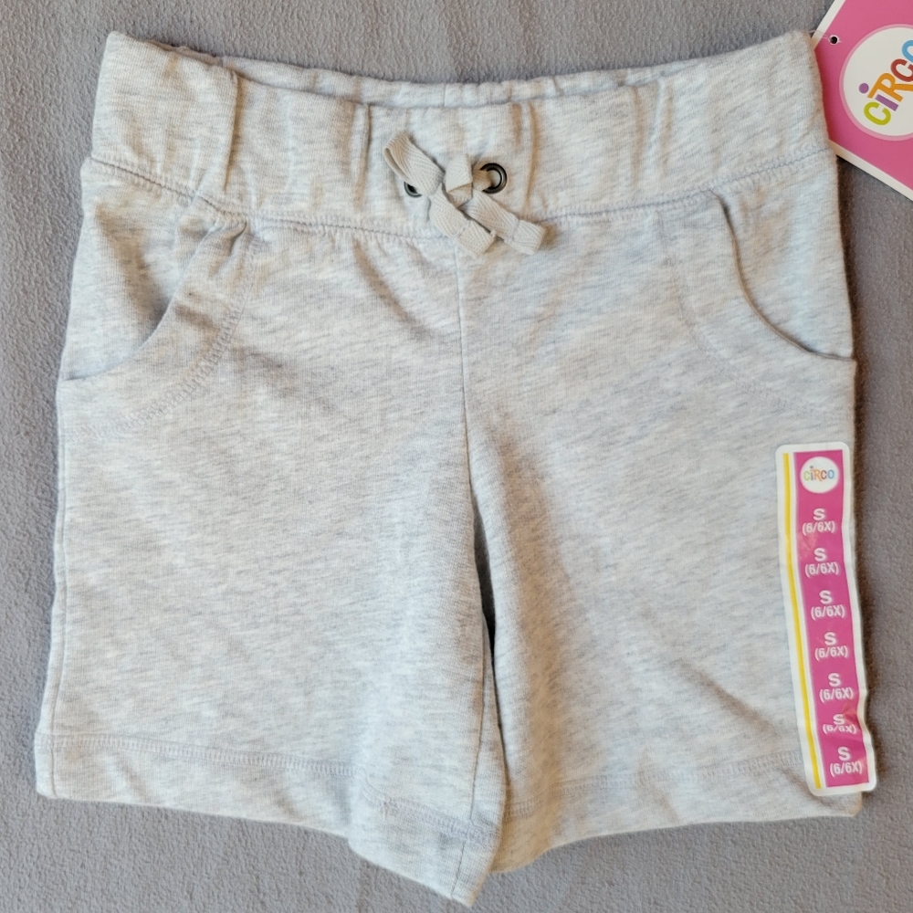 NEW Circo Girls pull on short - S 6/6X